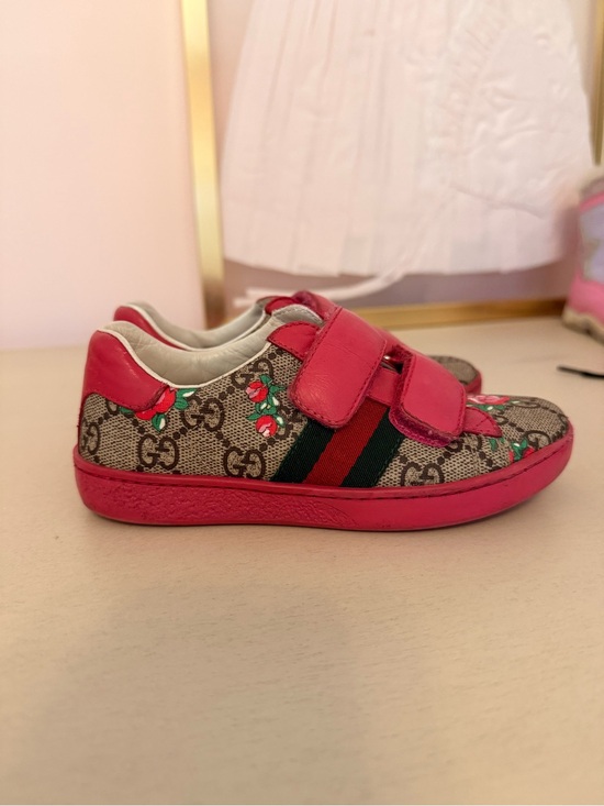 Gucci Other - Gucci Kids Beige GG Supreme Floral Sneakers with Pink Trim